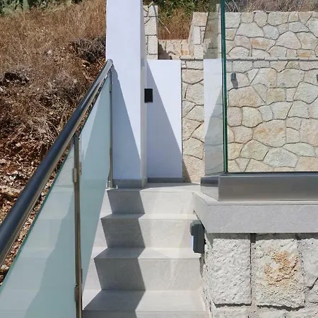 Holiday home Aknato Vlikhon