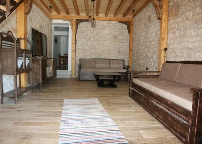 Aknato Holiday home *