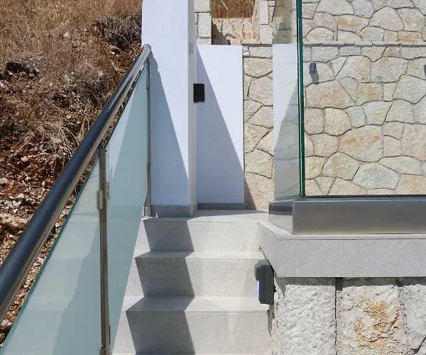 Holiday home Aknato Vlikhon