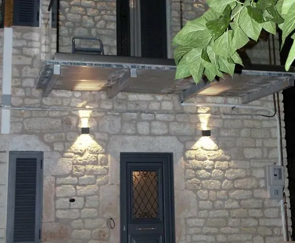 Aknato *